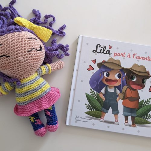 Lila en crochet + 1 livre Lila part à l’aventure