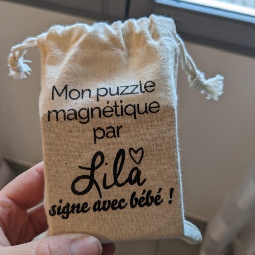 1 puzzle magnétique + 1 livre Lila au choix